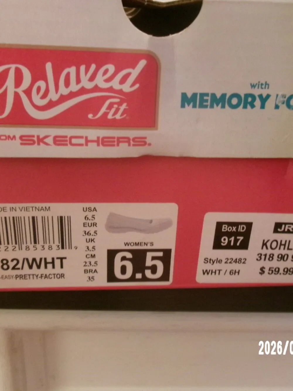 Skechers Breathe Easy Pretty Factor White Flats Women Size 6.5 Relaxed Fit Shoe